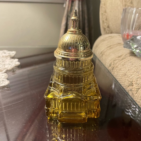 Avon Capital bottle - Picture 3 of 4